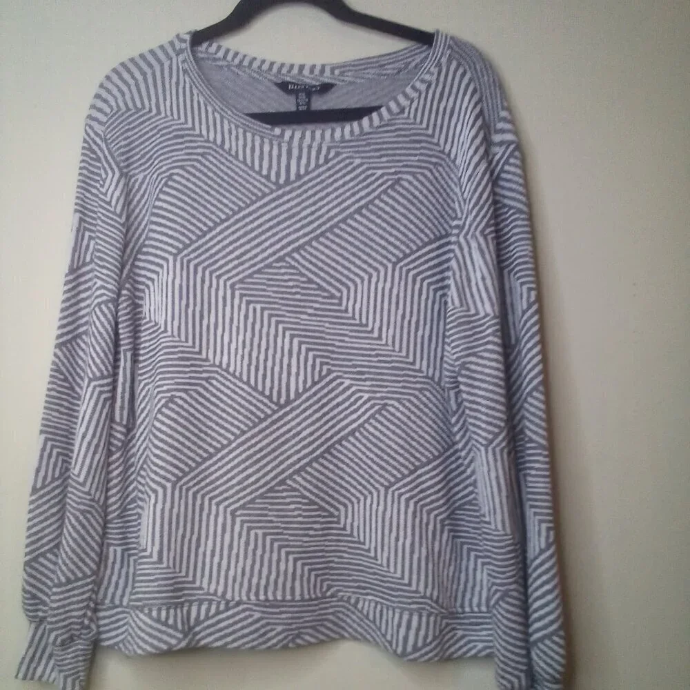Ellen Tracy Sweater Pullover XL Women Long Sleeve Pattern Gray White